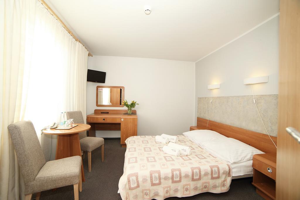 Abis Hotel Bystrzyca Klodzka Bagian luar foto